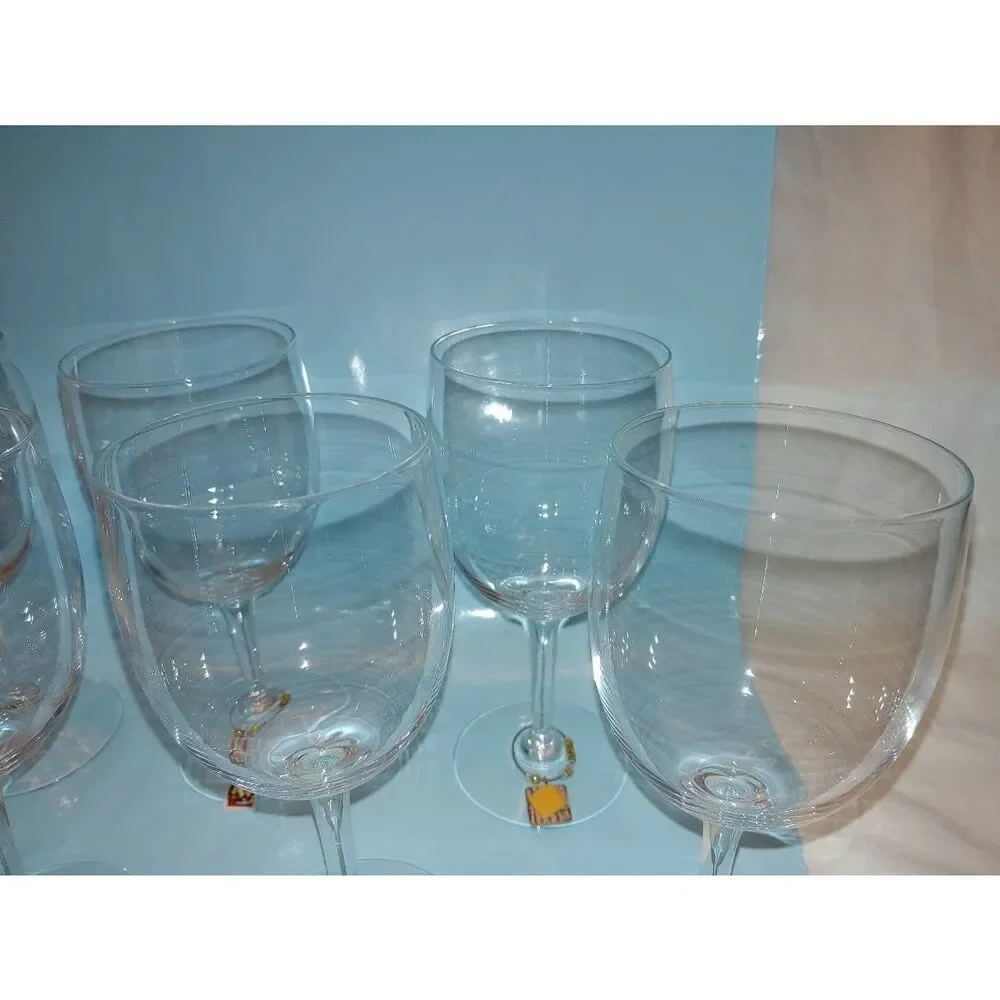 Unknown set wine